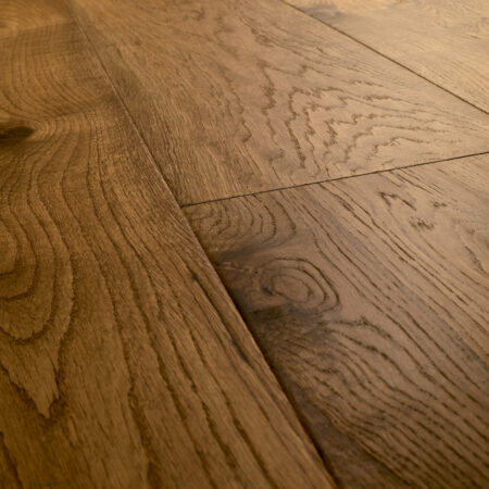 Bennett & Jones – Oak No. 23 Hampton