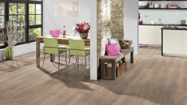 F03 Eg American Diner. Planke