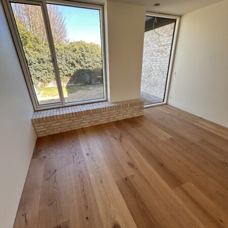 Bennett & Jones – Oak No. 33 Clarence